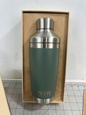 YETI Rambler 20oz Cocktail Shaker - Camp Green